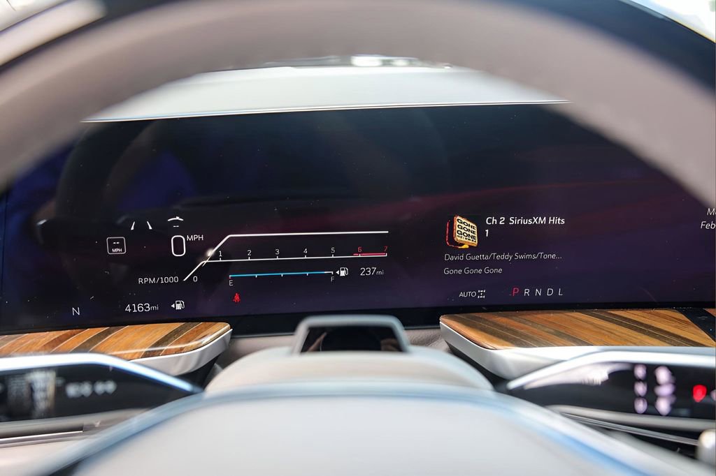 Certified 2025 Cadillac Escalade Sport Platinum image 11