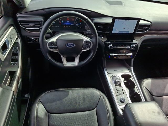 Used 2023 Ford Explorer Limited AWD/4WD image 12