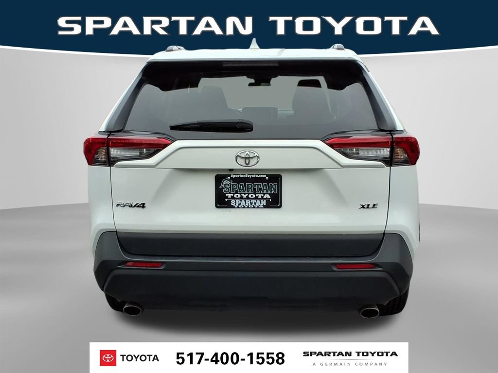 Used 2024 Toyota RAV4 XLE FWD image 8