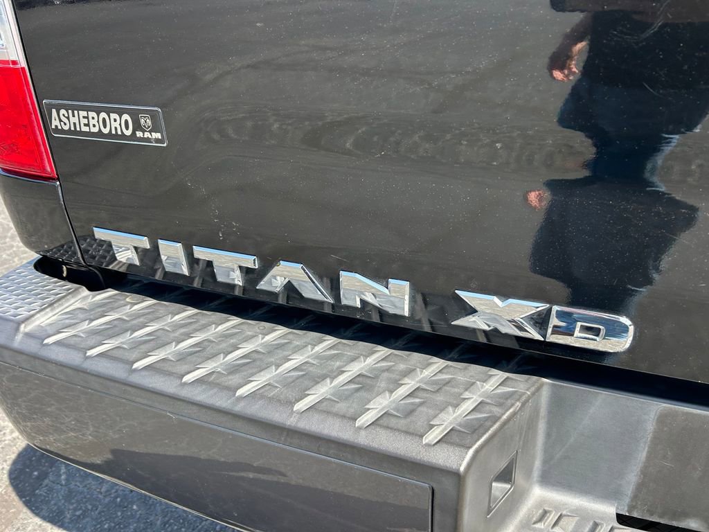Used 2017 Nissan Titan PRO-4X image 14