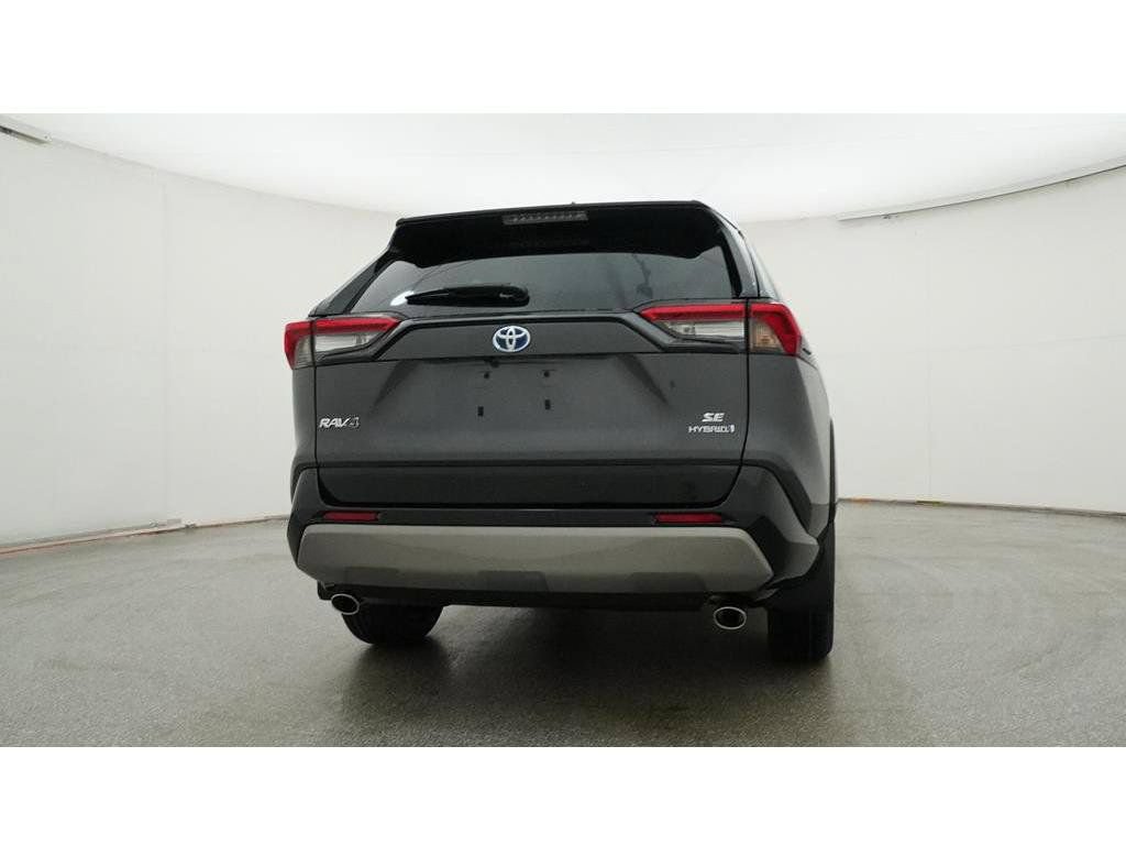 Used 2024 Toyota RAV4 SE AWD/4WD image 29
