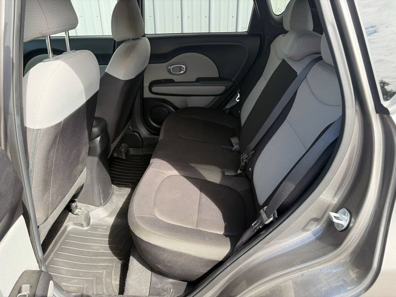 Used 2019 Kia Soul FWD image 29