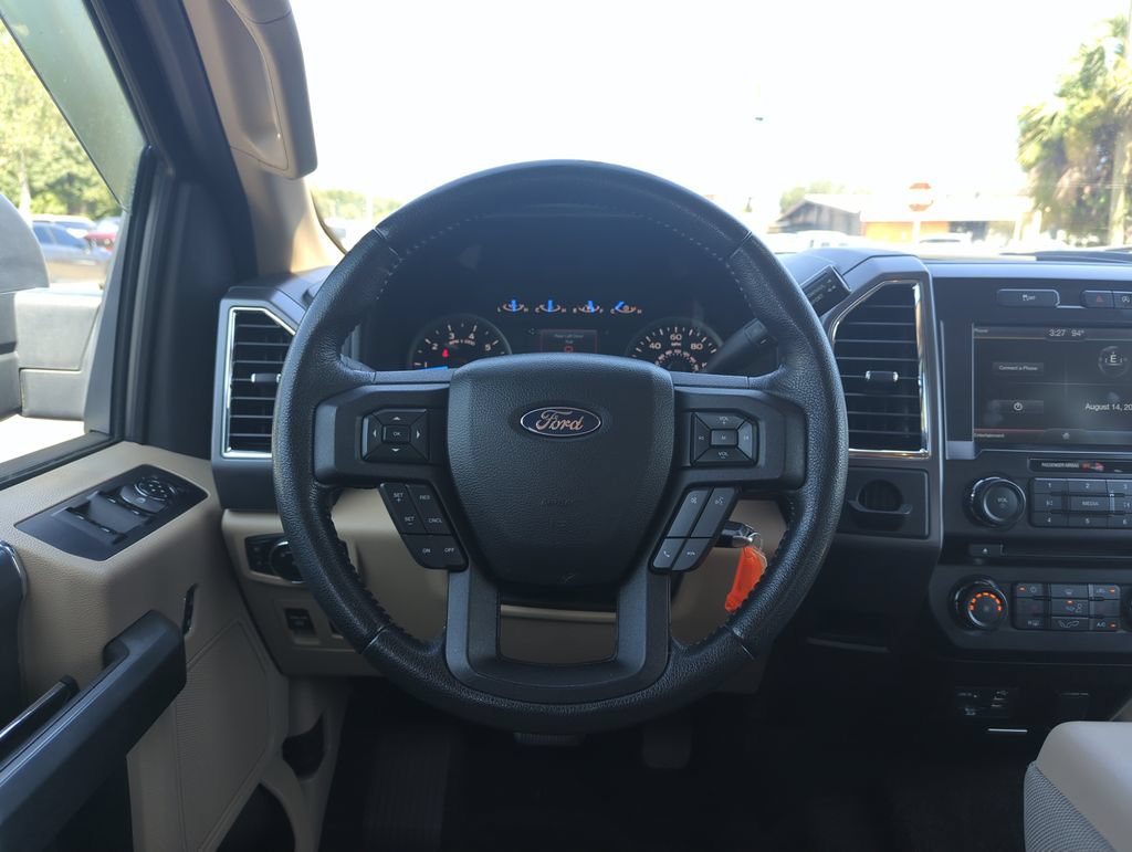 Used 2015 Ford F150 XLT w/ Equipment Group 302A Luxury RWD image 16
