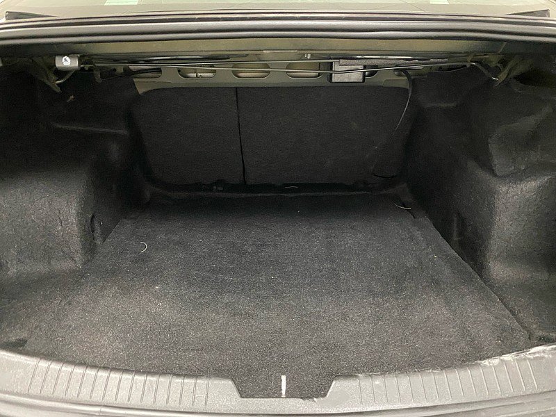 Used 2018 Chevrolet Malibu LT image 12