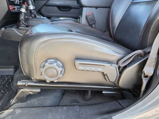 Used 2021 Jeep Wrangler Unlimited Rubicon image 14