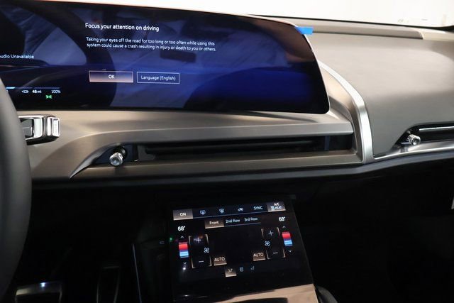 New 2026 Cadillac Vistiq Sport image 17