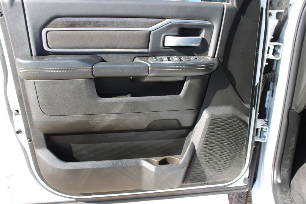 Used 2024 RAM 2500 Big Horn AWD/4WD image 31