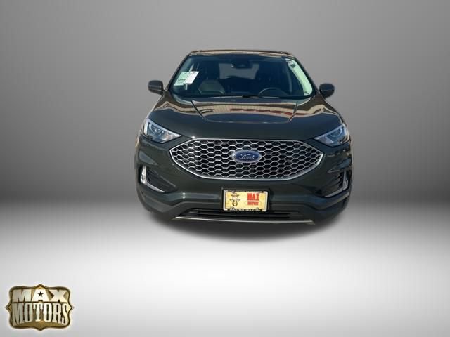 Used 2024 Ford Edge SEL w/ Convenience Package image 3