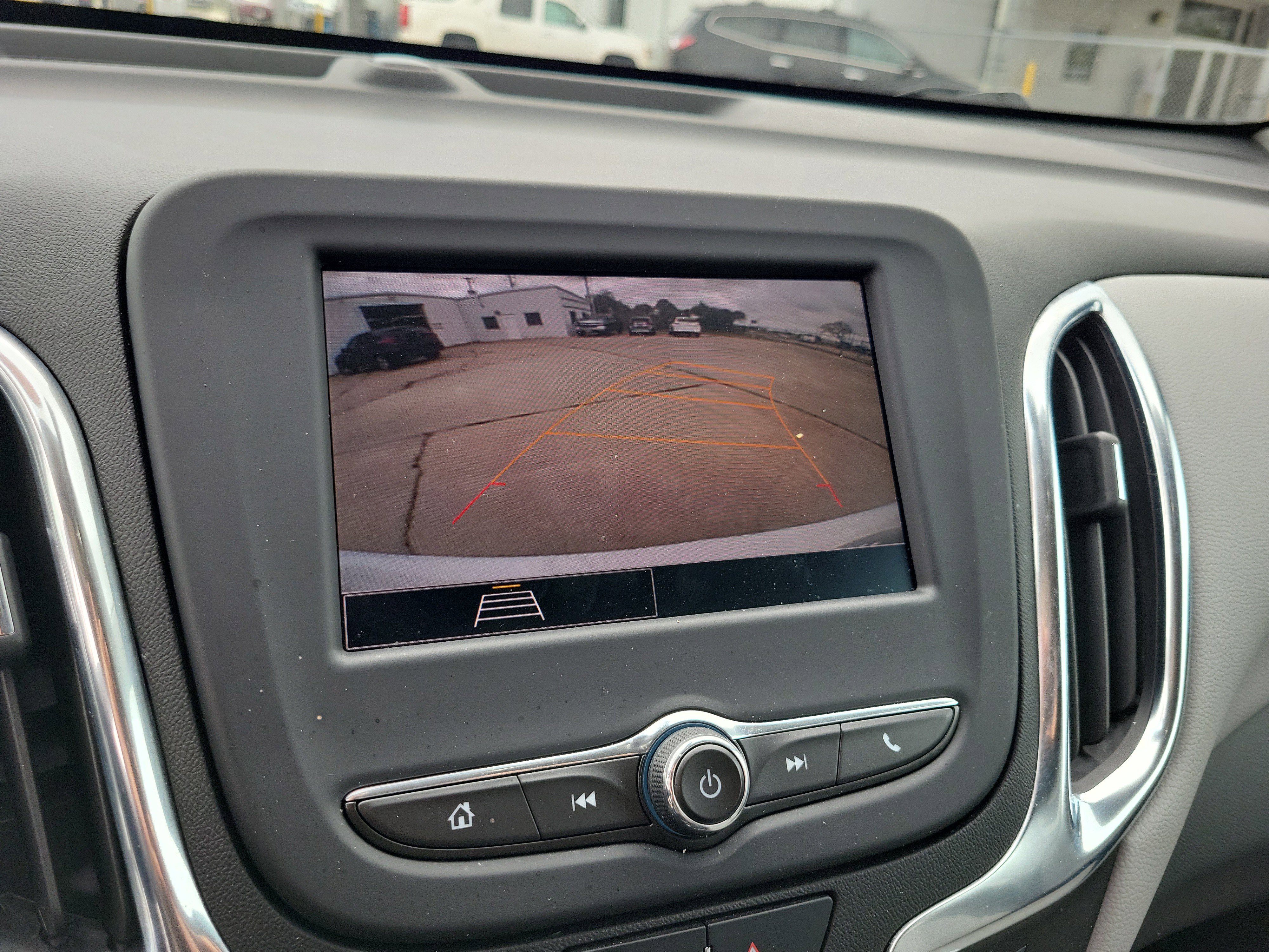 Used 2022 Chevrolet Equinox LS w/ LS Convenience Package FWD image 21
