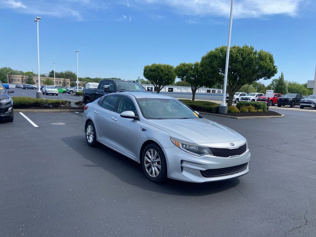 Used 2017 Kia Optima LX w/ Option Group 014 FWD image 7