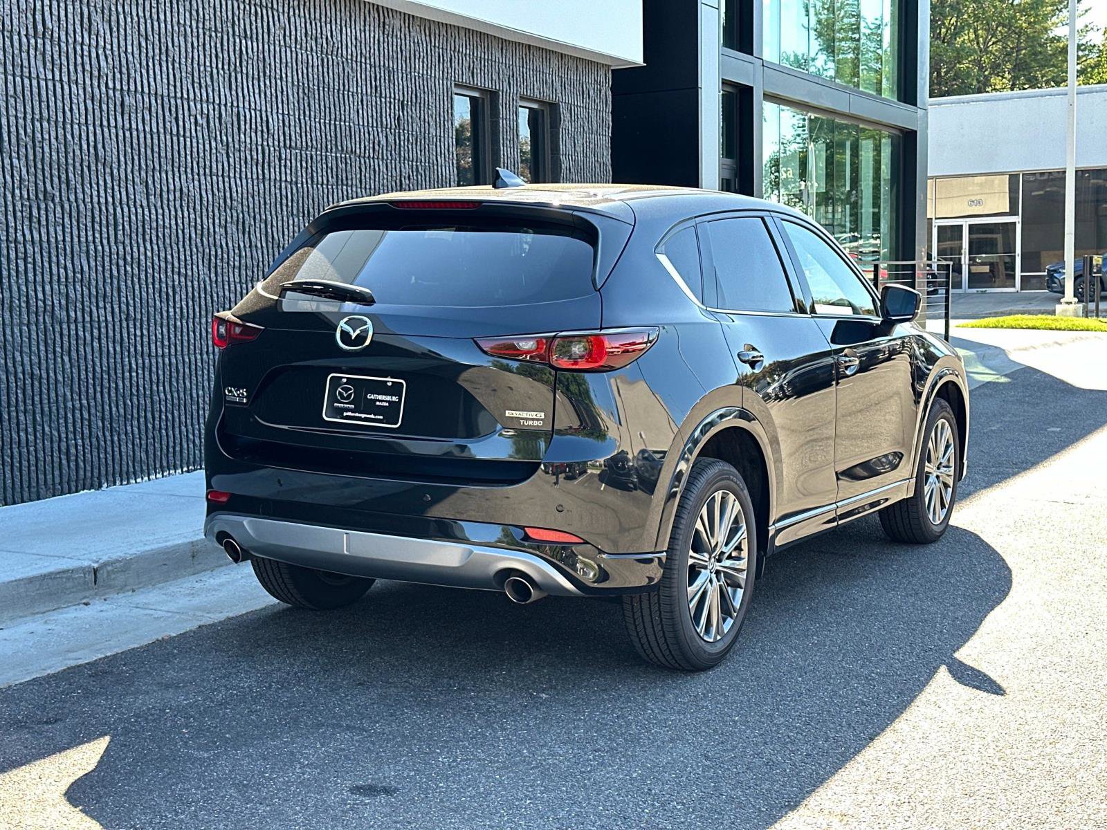 Certified 2025 MAZDA CX-5 Signature image 4