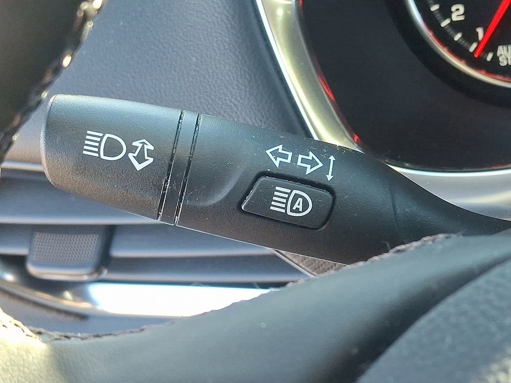 Used 2023 Chevrolet Traverse Premier w/ LPO, Floor Liner Package image 25