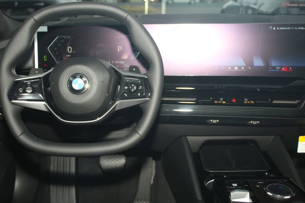 Used 2026 BMW 530i xDrive w/ Premium Package AWD/4WD image 17