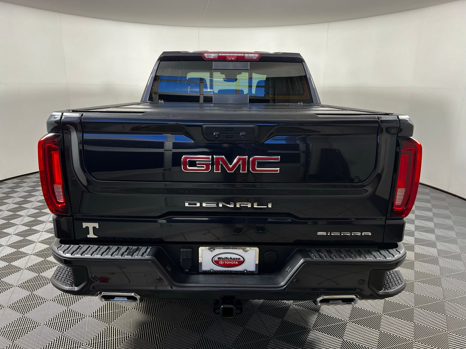 Used 2023 GMC Sierra 1500 Denali w/ Denali Reserve Package image 5