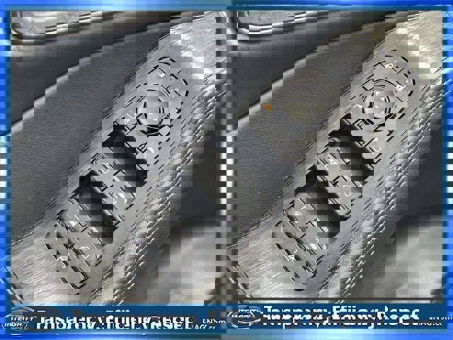 Certified 2022 Nissan Rogue SV w/ SV Premium Package image 19