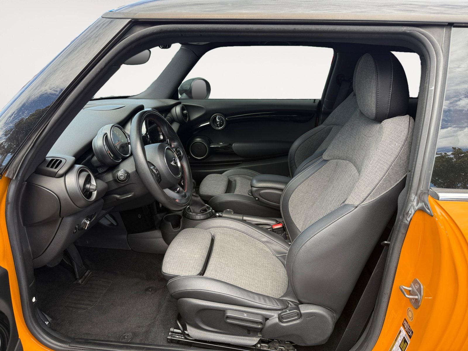 Used 2015 MINI Cooper S FWD image 10