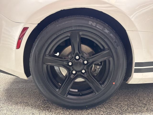 Used 2016 Chevrolet Camaro LT image 22