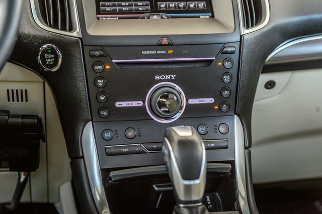 Used 2015 Ford Edge Titanium w/ Equipment Group 301A AWD/4WD image 30