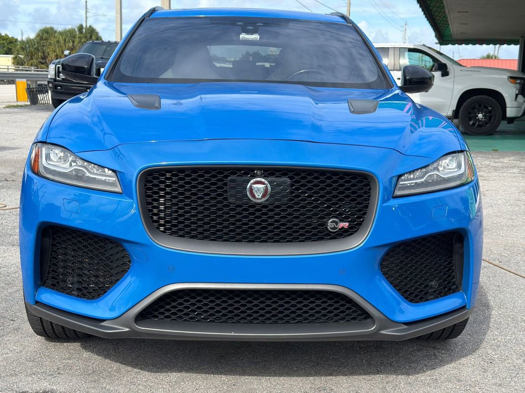 Used 2020 Jaguar F-PACE SVR AWD/4WD image 10