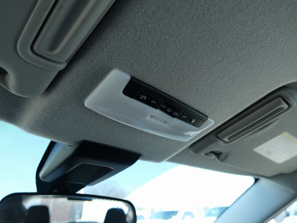 Used 2023 Nissan Kicks SV image 17