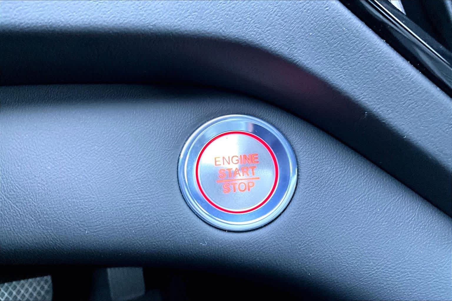 Certified 2025 Acura RDX SH-AWD image 33