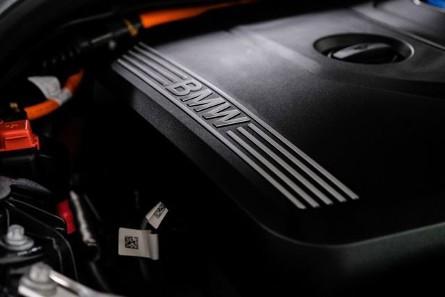 Used 2022 BMW 530e w/ Premium Package image 54