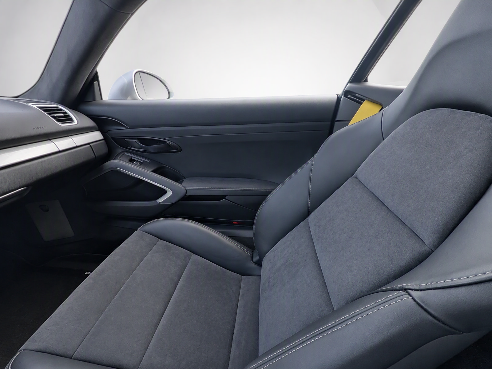 Used 2016 Porsche Cayman GT4 RWD image 21