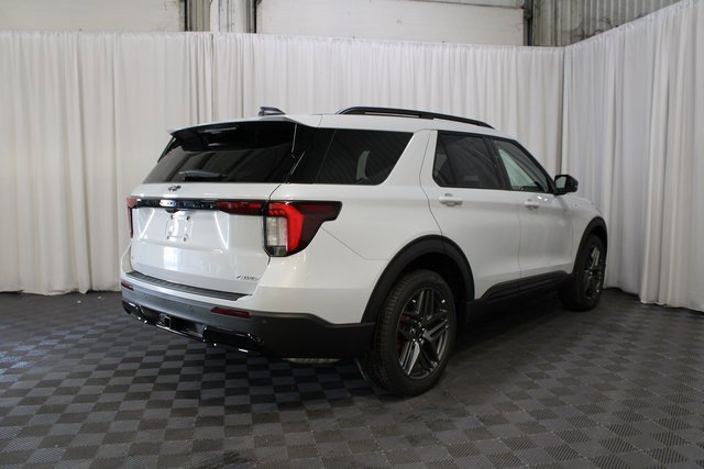 New 2026 Ford Explorer ST-Line image 25