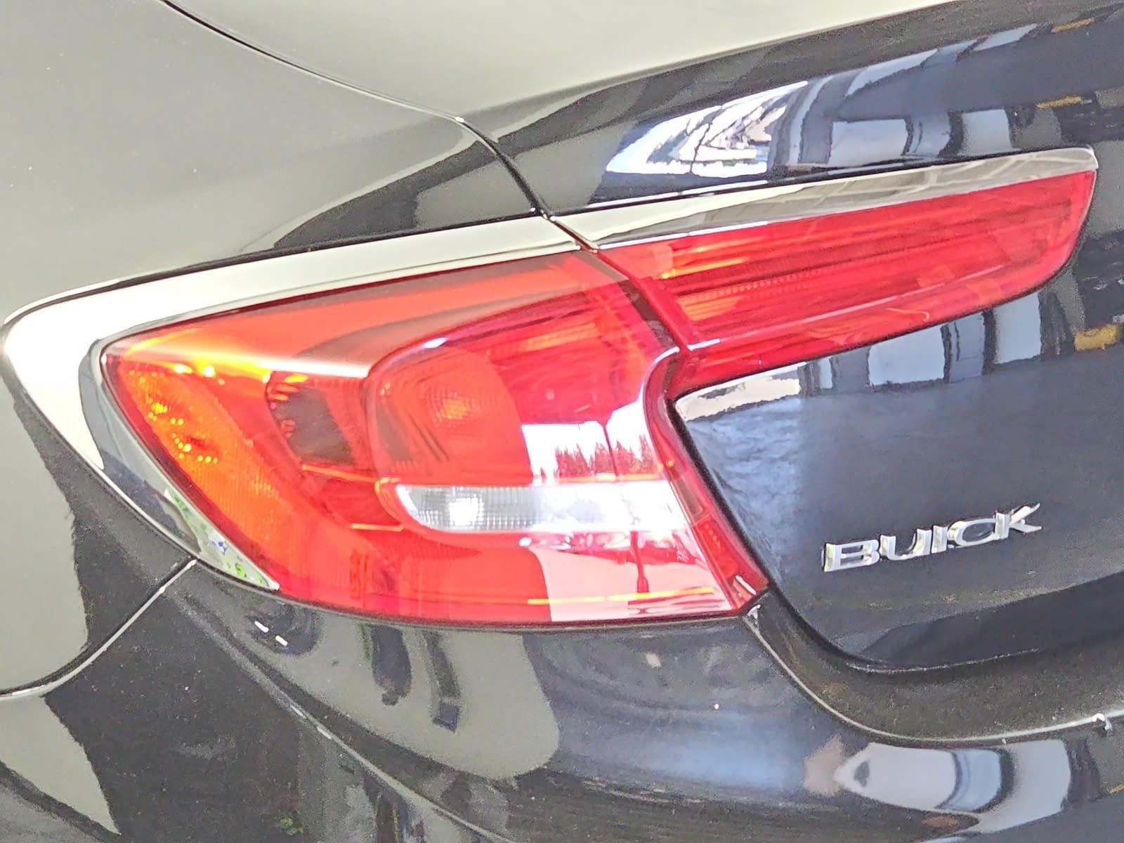Used 2017 Buick LaCrosse Essence w/ Sun and Shade Package FWD image 29