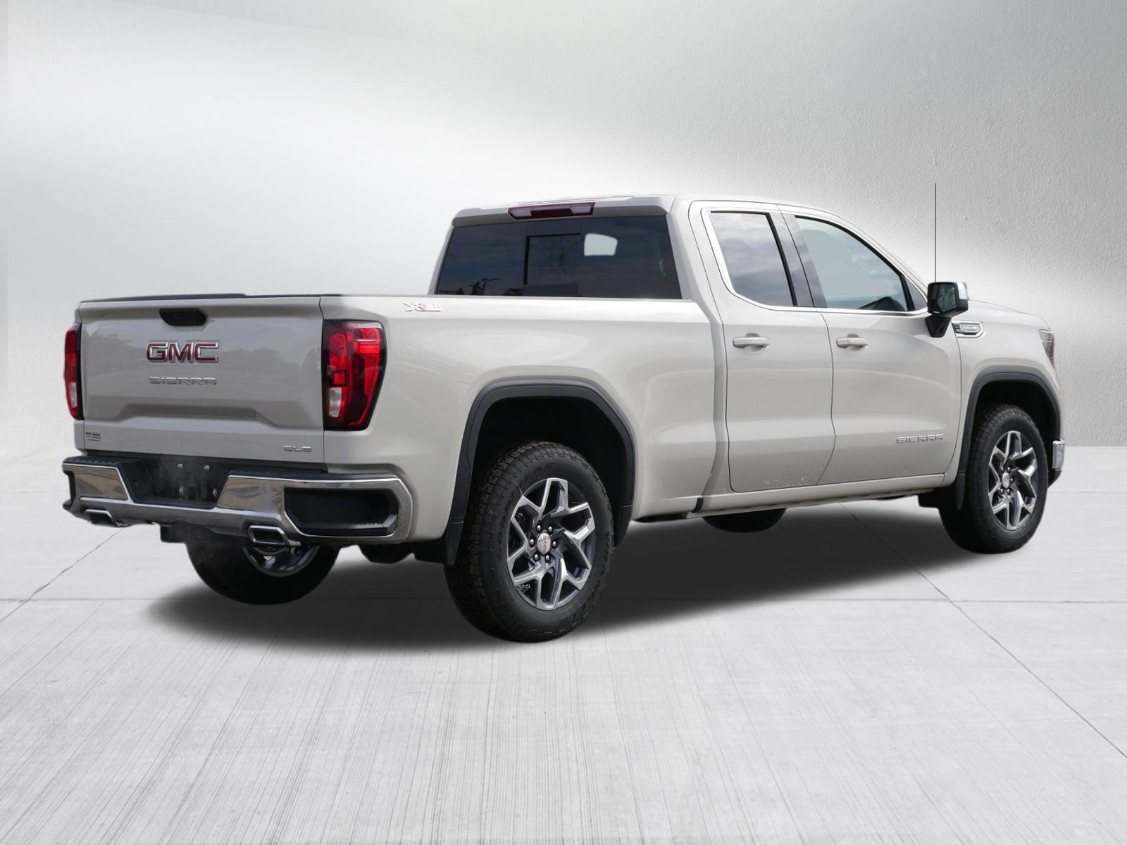 New 2026 GMC Sierra 1500 SLE w/ X31 Off-Road Package image 5