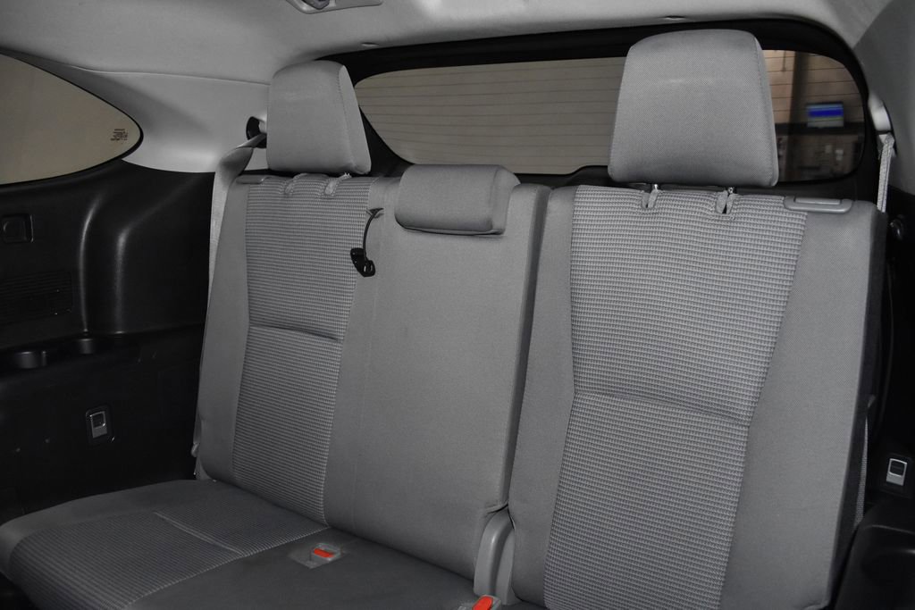 Used 2022 Toyota Highlander LE image 28