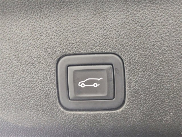 Certified 2023 Chevrolet Suburban RST w/ Luxury Package image 30