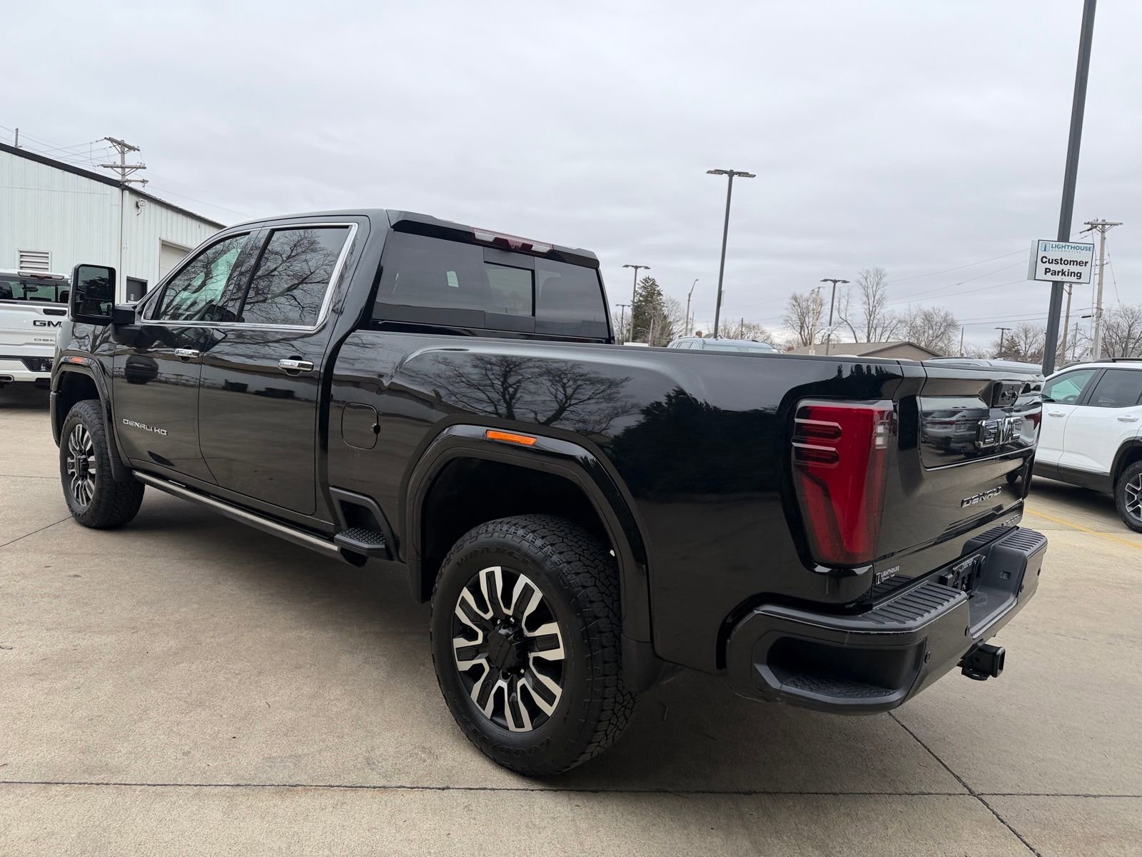 Used 2025 GMC Sierra 2500 Denali Ultimate image 29