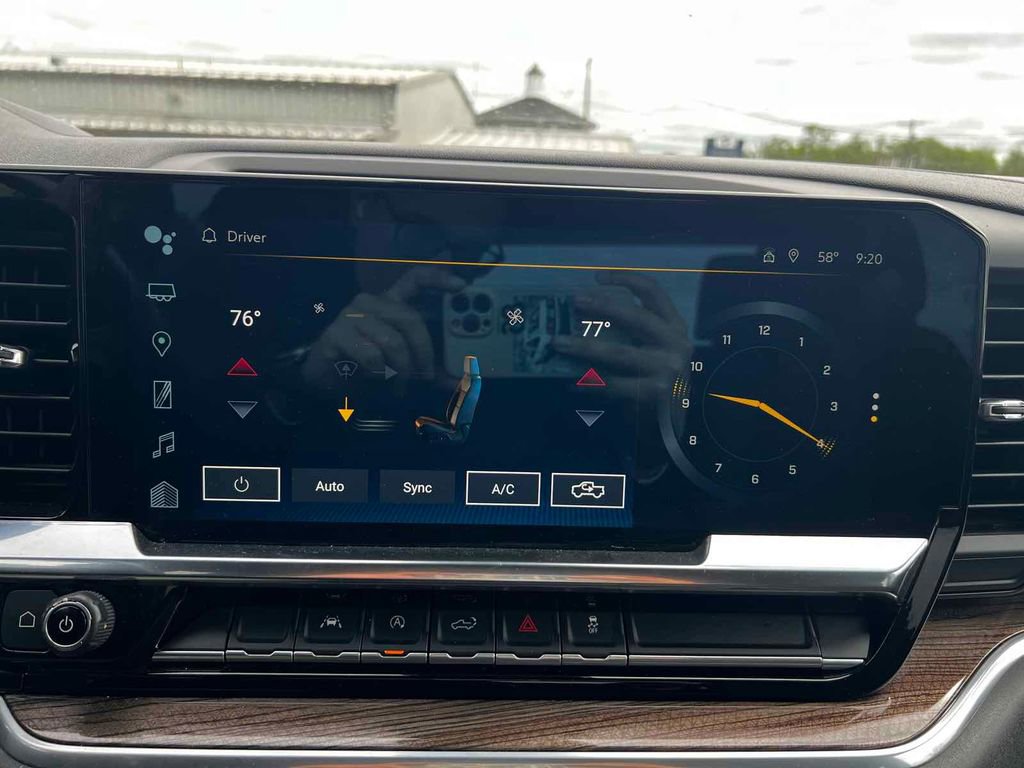 Used 2022 Chevrolet Silverado 1500 LT image 29