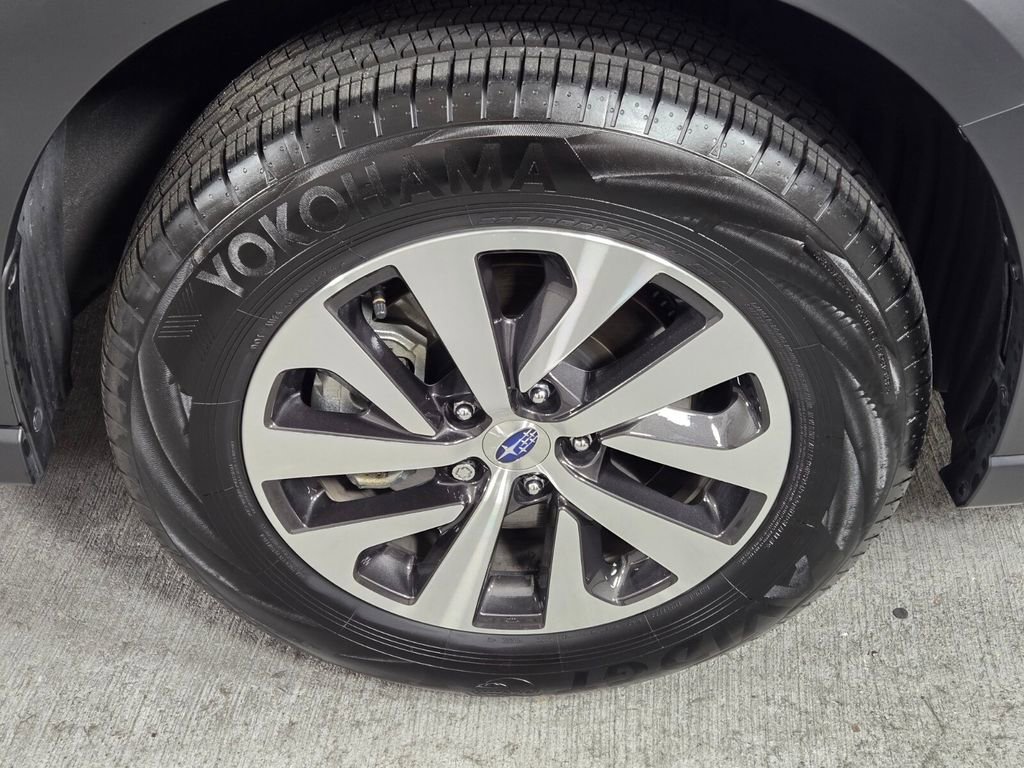 Certified 2025 Subaru Outback Premium AWD/4WD image 10