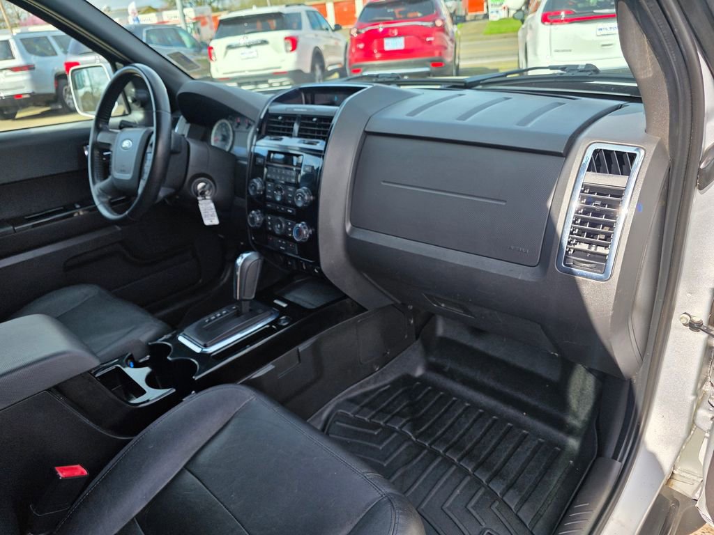 Used 2011 Ford Escape Limited image 24