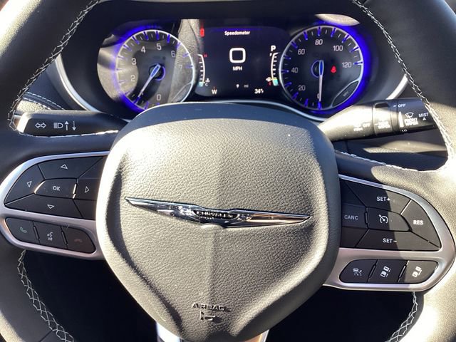 New 2026 Chrysler Pacifica Select image 13