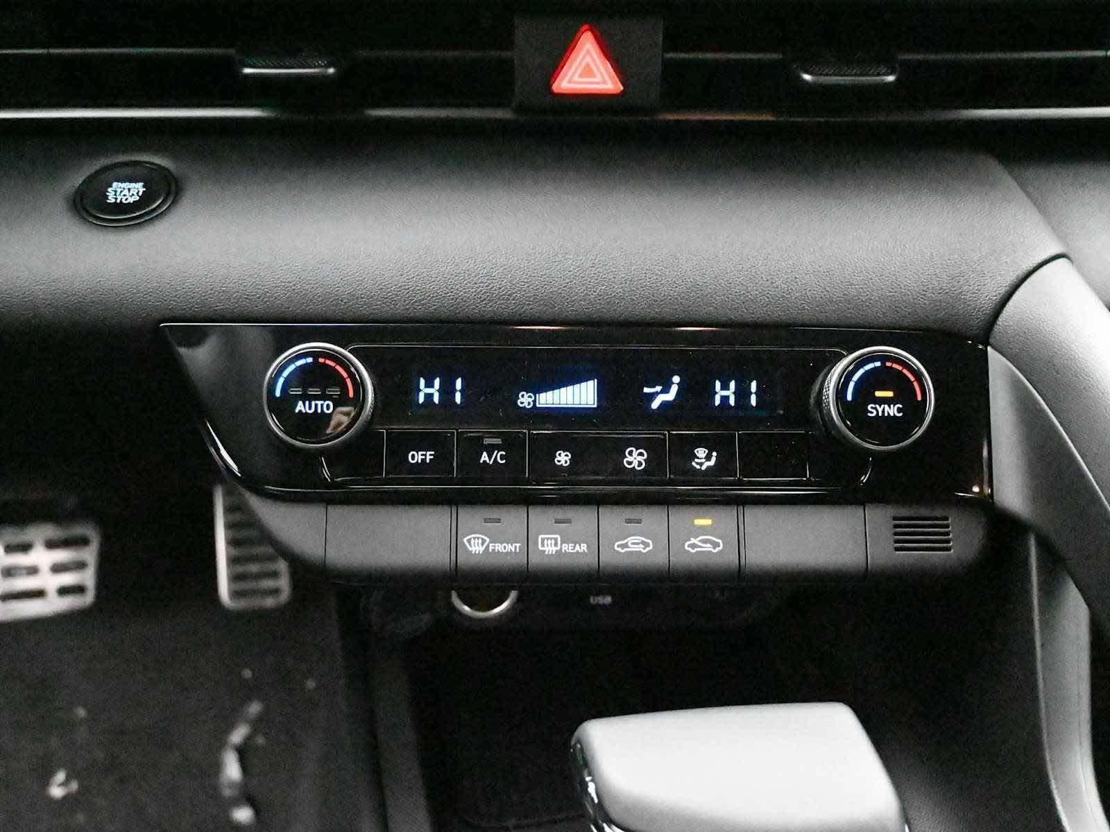 New 2025 Hyundai Elantra Sport FWD image 9