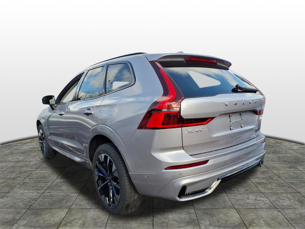 New 2026 Volvo XC60 B5 Ultra w/ Climate Package image 3