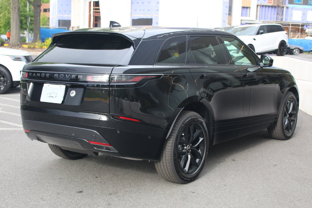 New 2026 Land Rover Range Rover Velar Dynamic SE AWD/4WD image 2