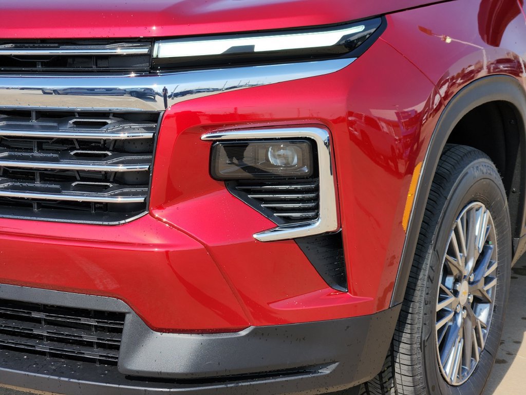 New 2026 Chevrolet Traverse LT w/ Driver Confidence Package FWD image 6