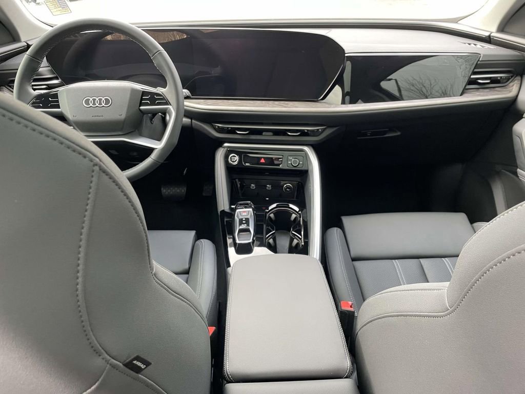Used 2025 Audi Q5 Premium Plus image 15