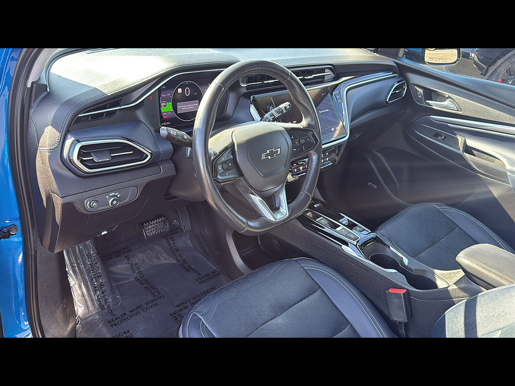 Used 2023 Chevrolet Bolt EUV Premier w/ Sun & Sound Package FWD image 16