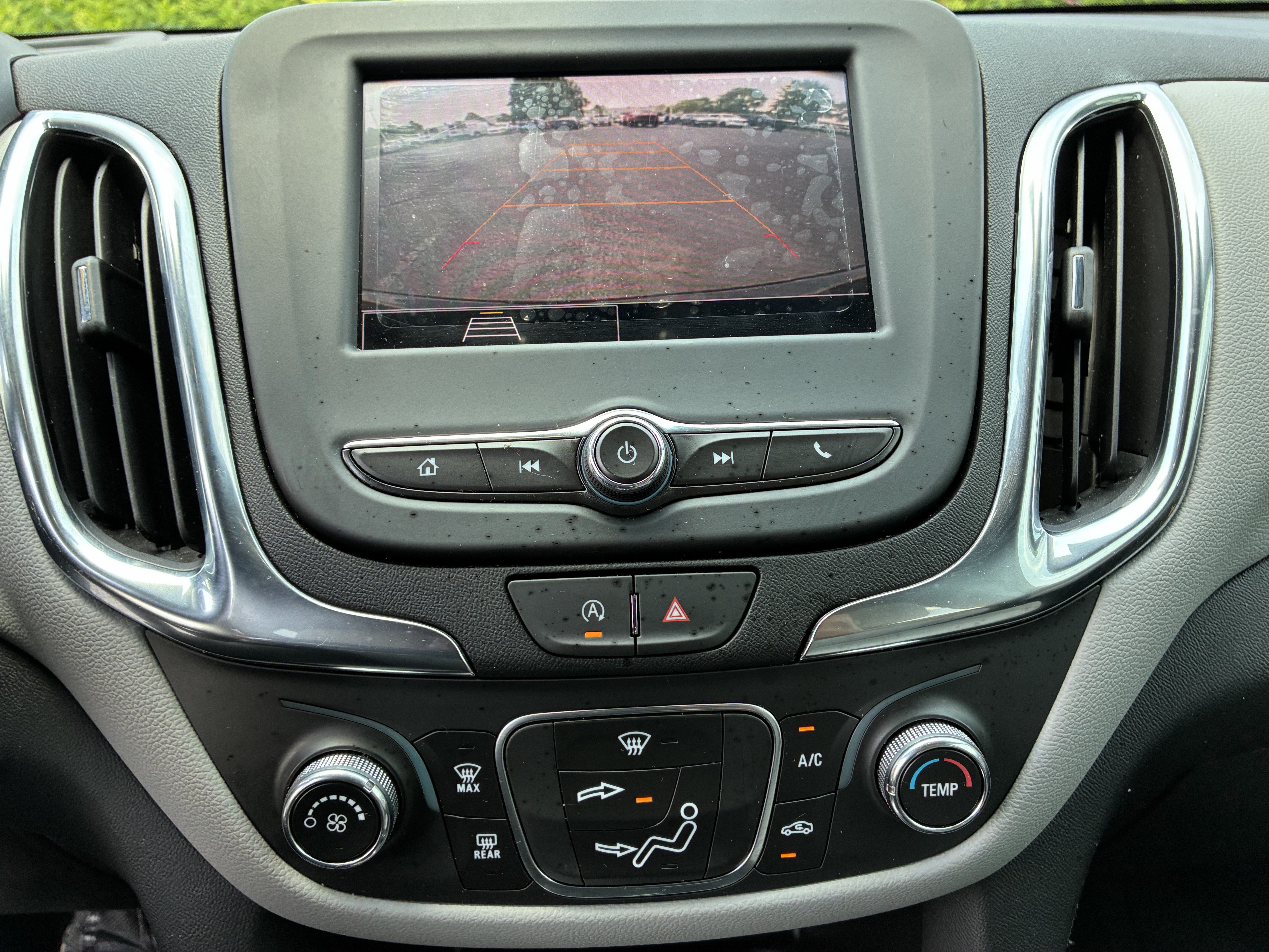 Used 2024 Chevrolet Equinox LS w/ LS Convenience Package FWD image 32