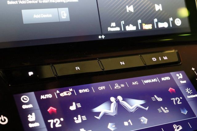 New 2024 Maserati Grecale Modena image 16