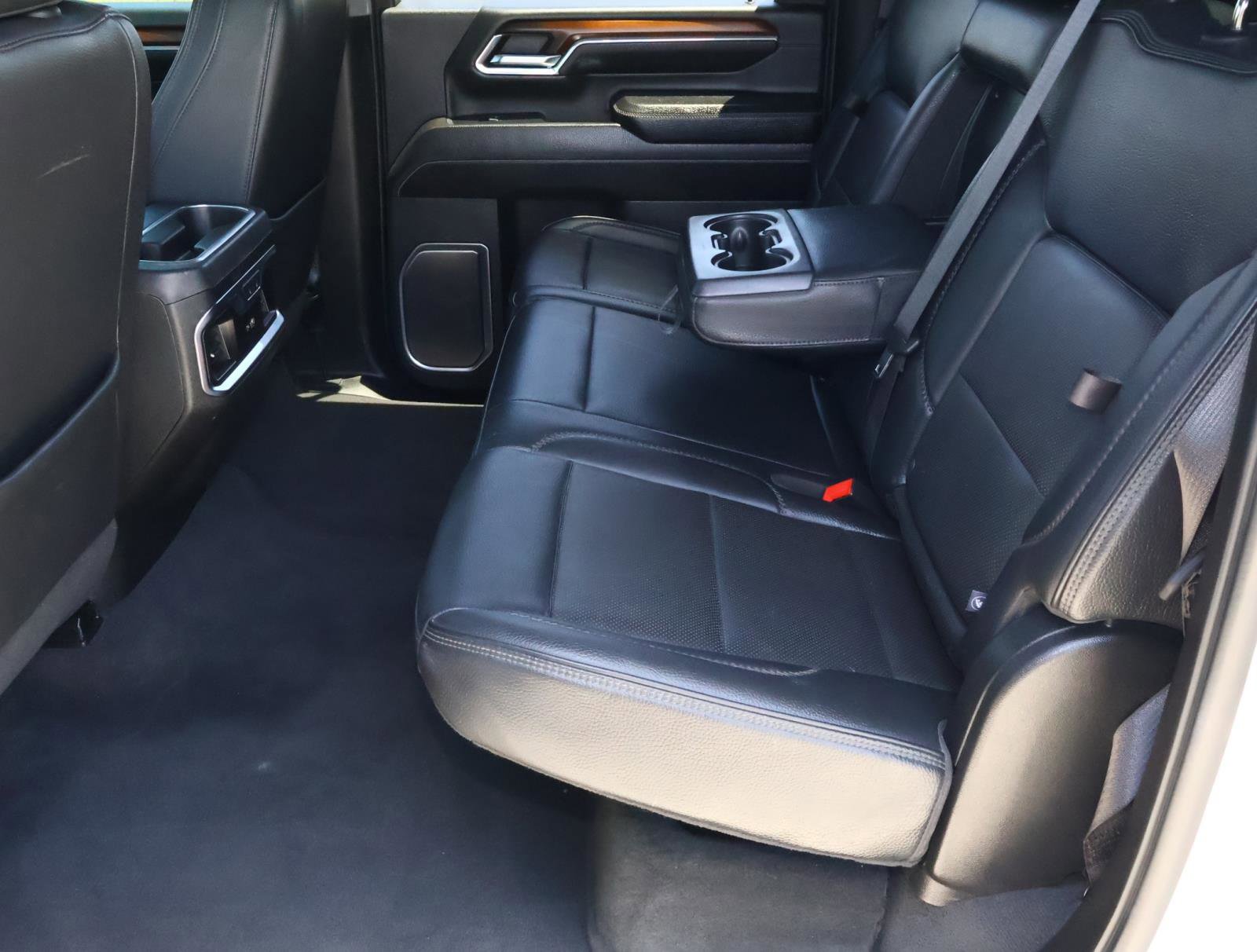 Used 2024 GMC Sierra 2500 Denali w/ Denali Reserve Package AWD/4WD image 23