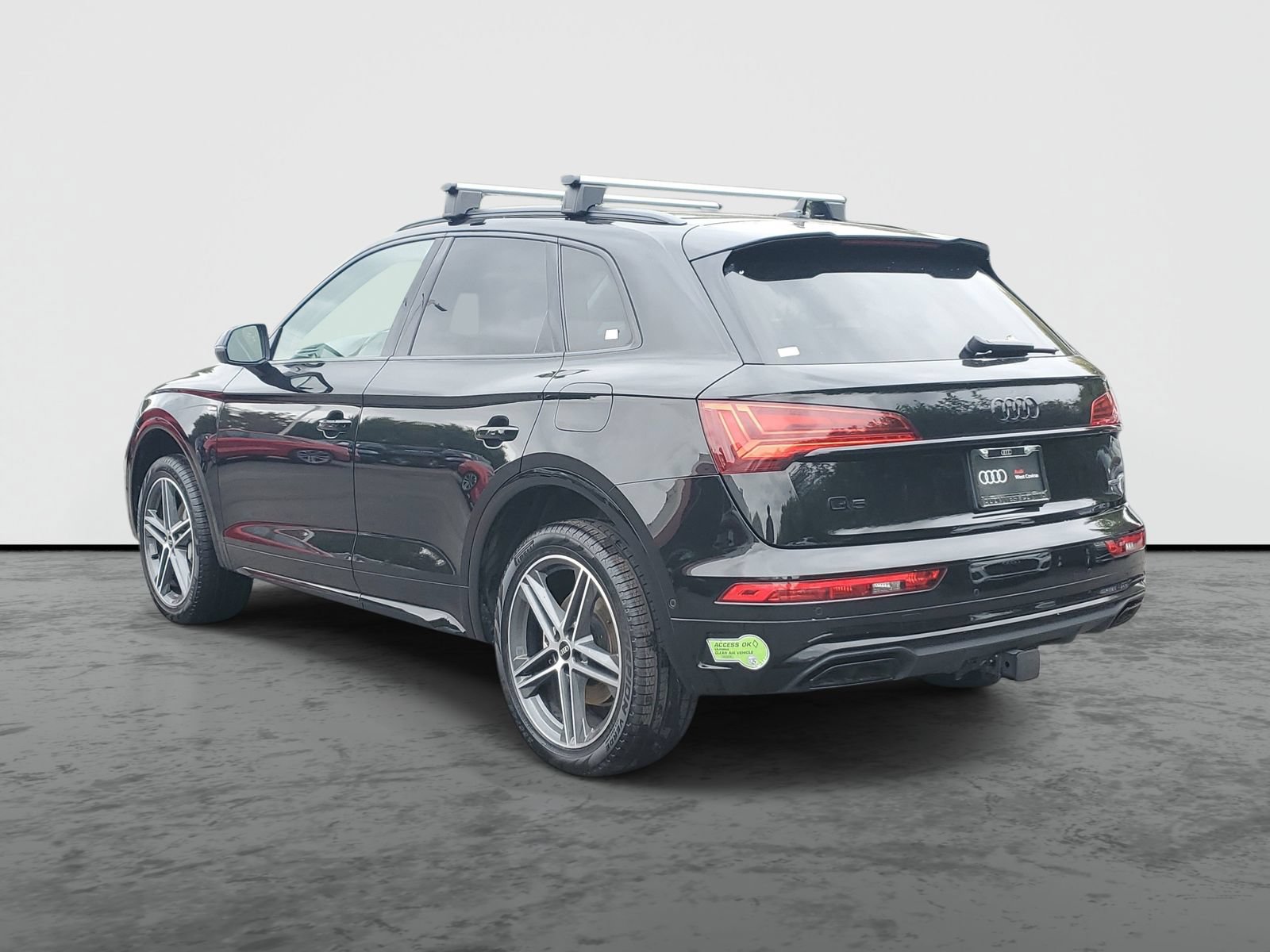 Used 2023 Audi Q5 e Prestige w/ Prestige Package AWD/4WD image 3
