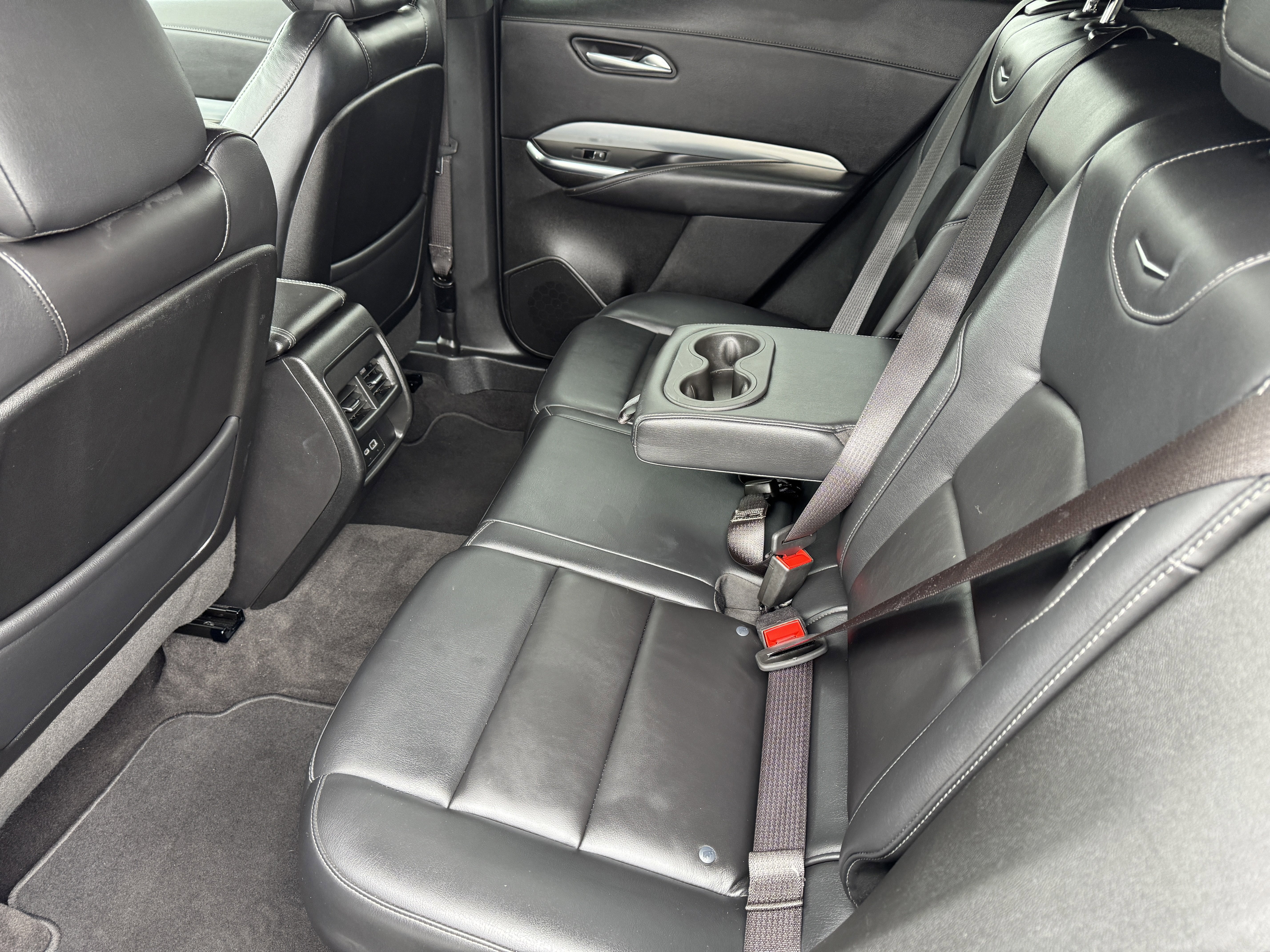 Certified 2023 Cadillac XT4 Premium Luxury AWD/4WD image 16