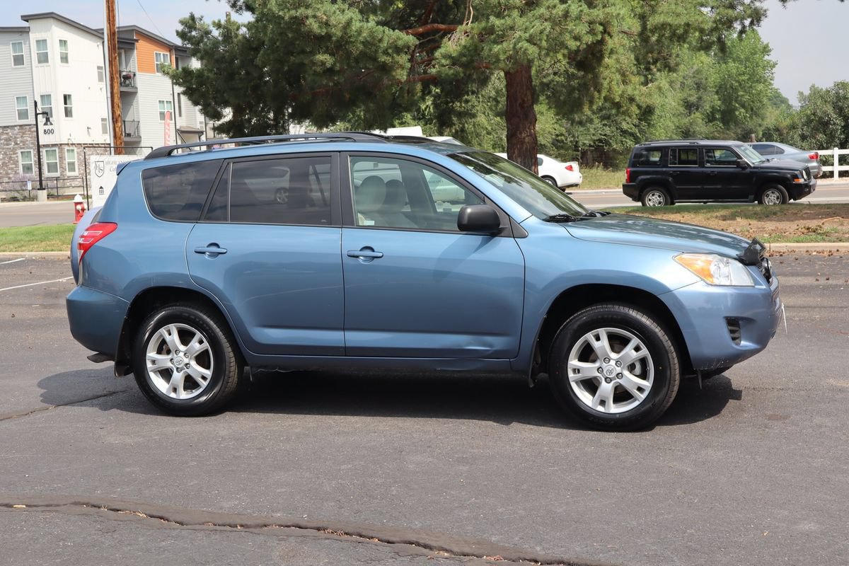 Used 2011 Toyota RAV4 4WD w/ Upgrade Value Pkg image 2