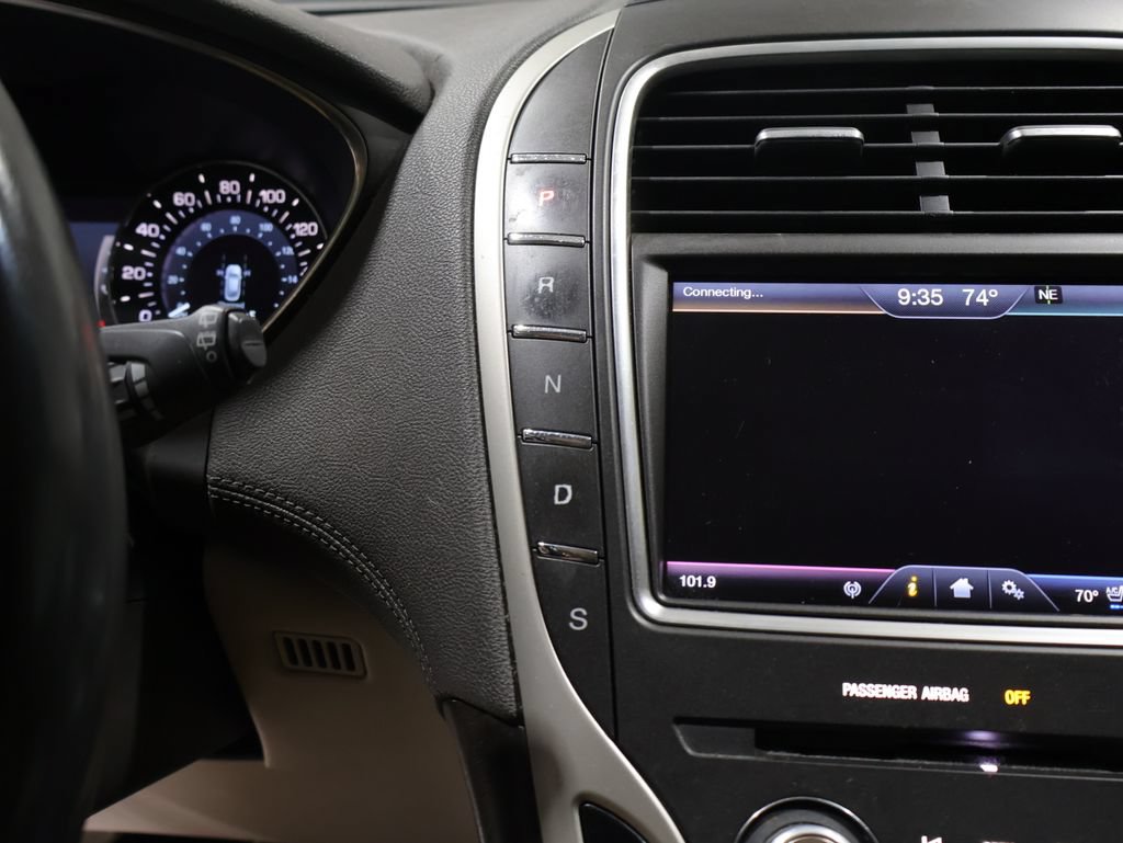 Used 2016 Lincoln MKX Reserve w/ Luxury Package AWD/4WD image 27
